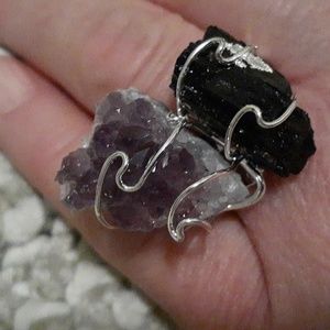 rough-cut artisan crafted Amethyst and Tourmaline ring in silvertone. ( size 8 )